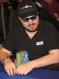 Max Pescatori sbanca a "La notte del poker"