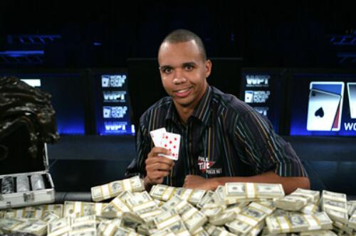 WSOP 2009: Braccialetti per Phil Ivey e Travis Johnson