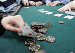 Poker Club PCOS, Poggiaiolo trionfa con una scala 