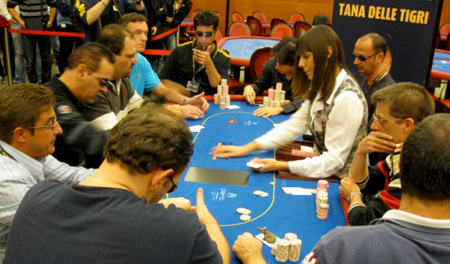 Nice Hand e il Tana delle Tigri Live, un successo a tutto campo