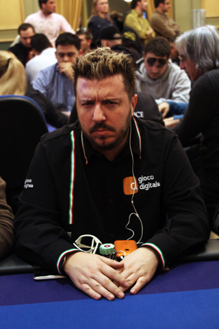 Italian Poker Tour Sanremo: Giovanni Maresca alla guida del chip count nel Day 1B