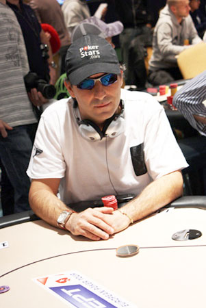 ept-praga-day2-alessandro_lusso