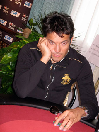 Poker online: Fabrizio Baldassarri spilla 35.000 dollari a Tom Dwan