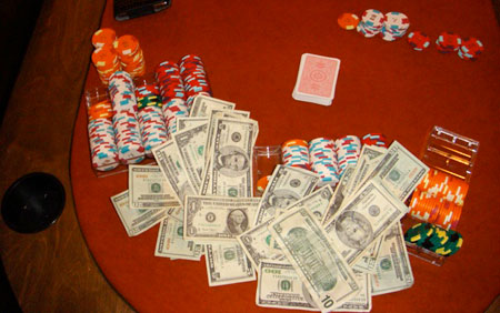 Poker online: il cash game potrebbe partire a Maggio