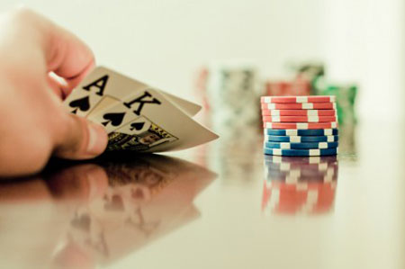 Poker on line, il cashgame cala del 35% 
