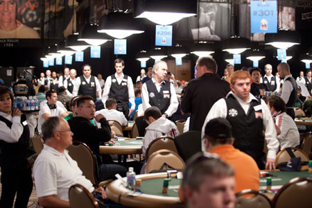 Main Event WSOP 2010: Filippo Candio on fire nel Day 1B