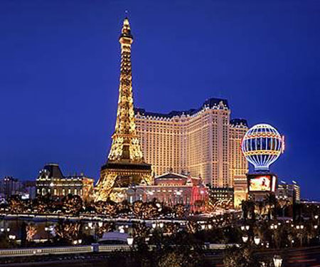 Poker in tv: PokerItalia24 porta nei nostri salotti un pezzo di Las Vegas
