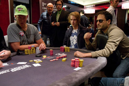 WSOPE 2010: in 22 superano il Day 3