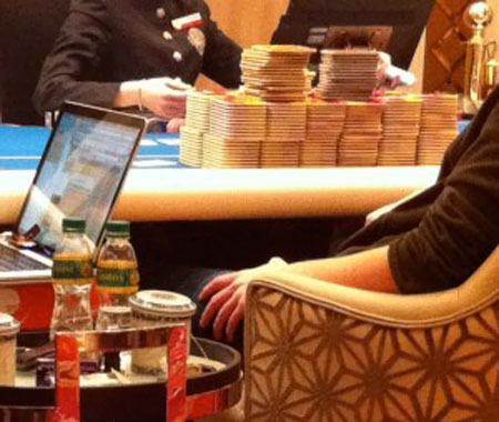 Poker cash live: Phil Ivey torna da Macau da vincitore