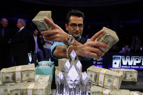 Antonio Esfandiari, compleanno magico al Five Diamond World Poker Classic