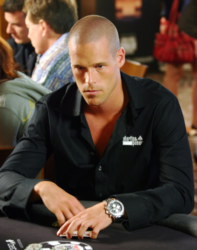 Patrik Antonius, no-stop di poker a Macao