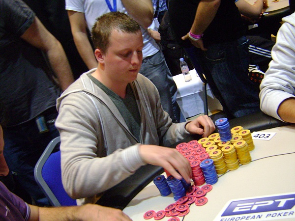 Matt Perrins vince il Lowball Draw