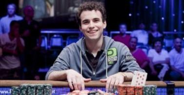 Wcoop 2011, Dan Kelly entra nella storia 