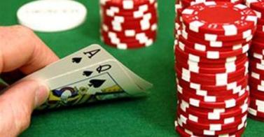 EPT Praga, 9 italiani in gioco, Nastasi il migliore nel Day 2