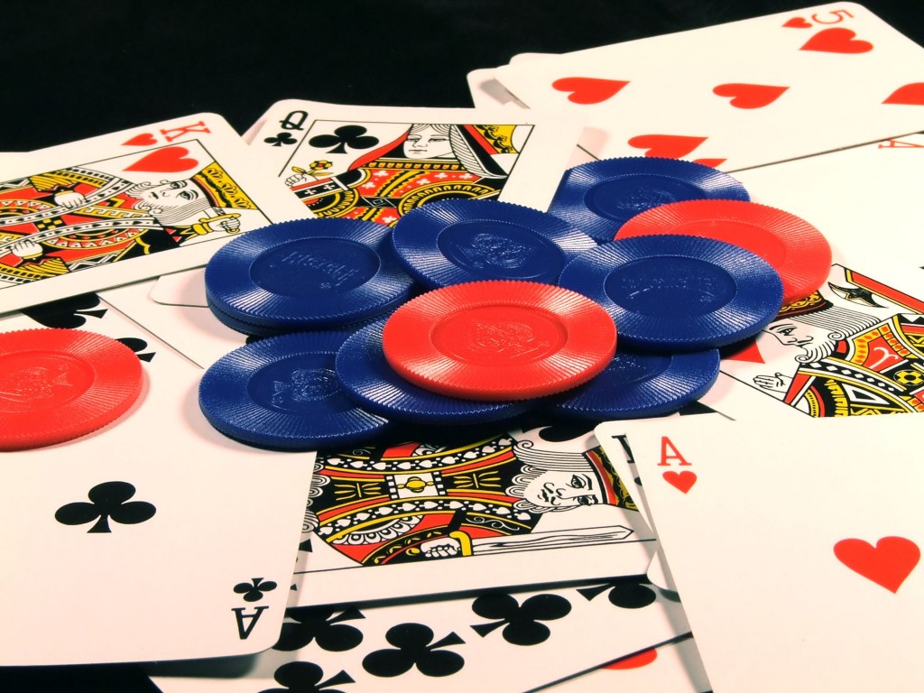 Poker on line sempre più in crisi in Estate 