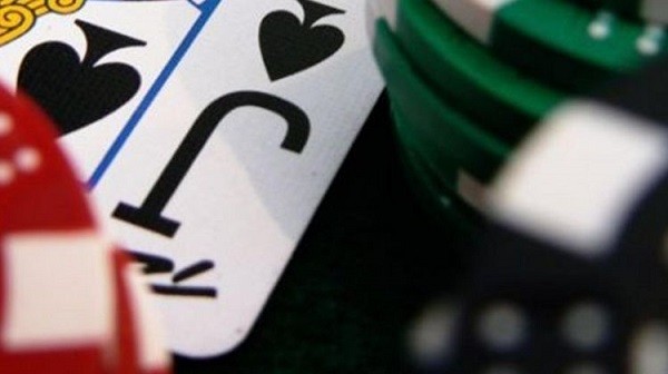 Poker online, come creare una stanza di amici